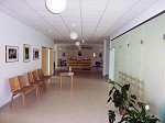 Trockenbau, Innenausbau, Installation von Glastrennwänden für die Physiotherapie in Ebersbach